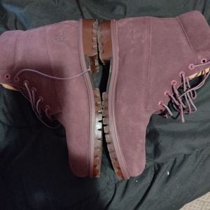 Timberland special edition there maroon in color